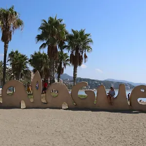 Santa Paula Konukevi Málaga