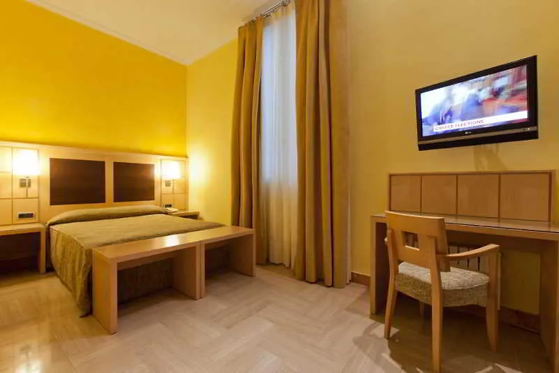 Hotel Nouvel Barcelona 3*,